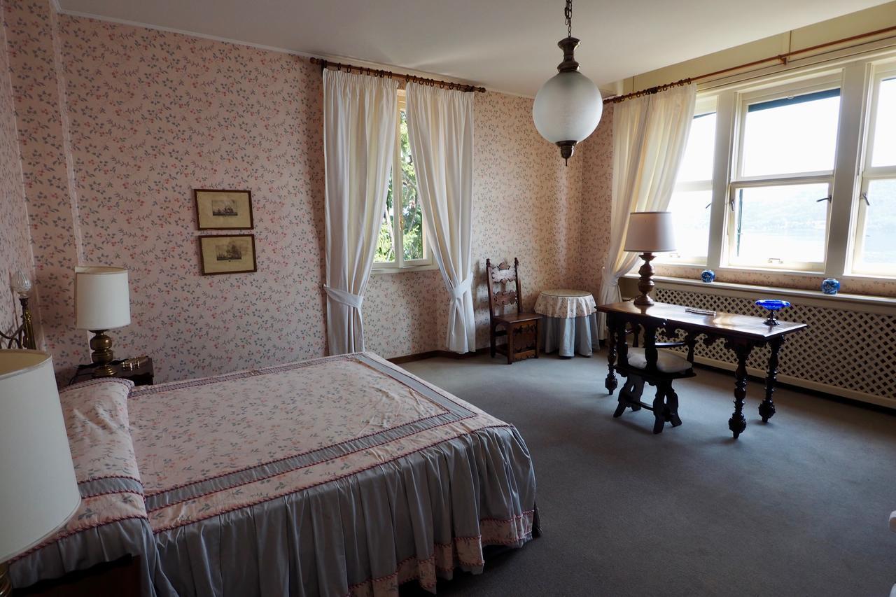 Casa Mondadori Bed and Breakfast Meina Zewnętrze zdjęcie